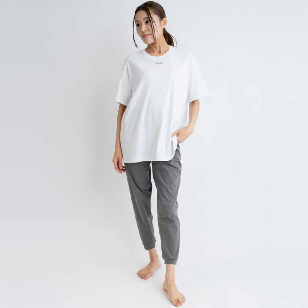 |ワンタックパンツ|パンツ|無地|グレー|ヨガウェア|フィットネス|普段使い|Thetis Yoga Dress(テティスヨガドレス)|LIFE TUNING DAYS(ライフチューニングデイズ)|