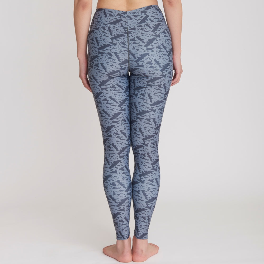 幾何学柄レギンス