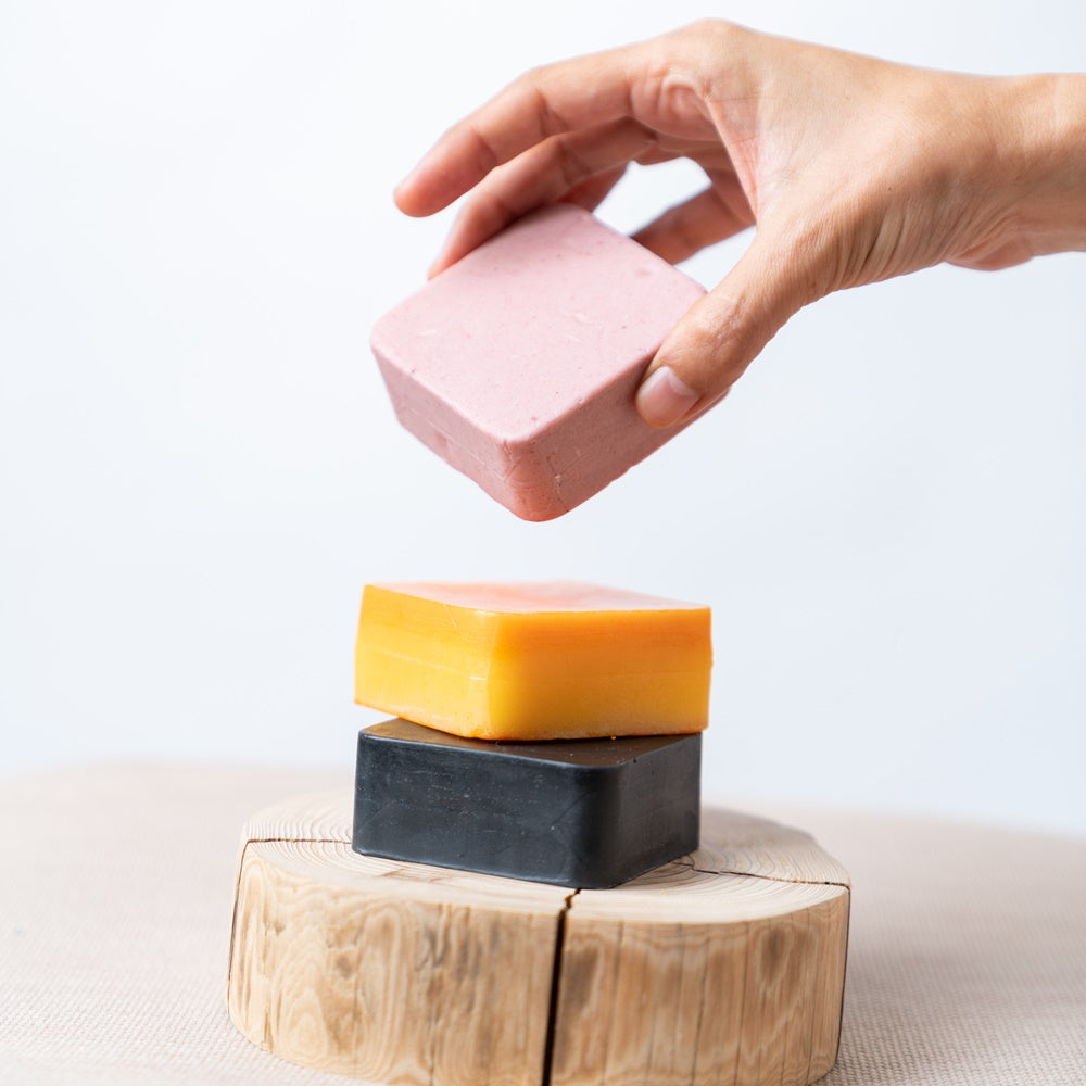 HATOMUGI BODYSOAPBAR (ボディソープバー 余雫)