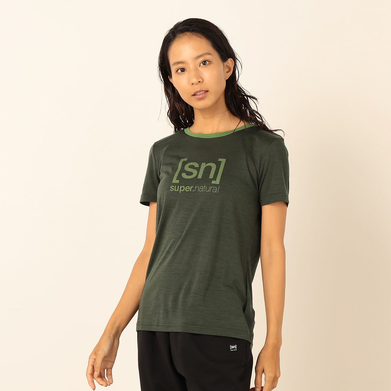 W THE ESSENTIAL LOGO TEE