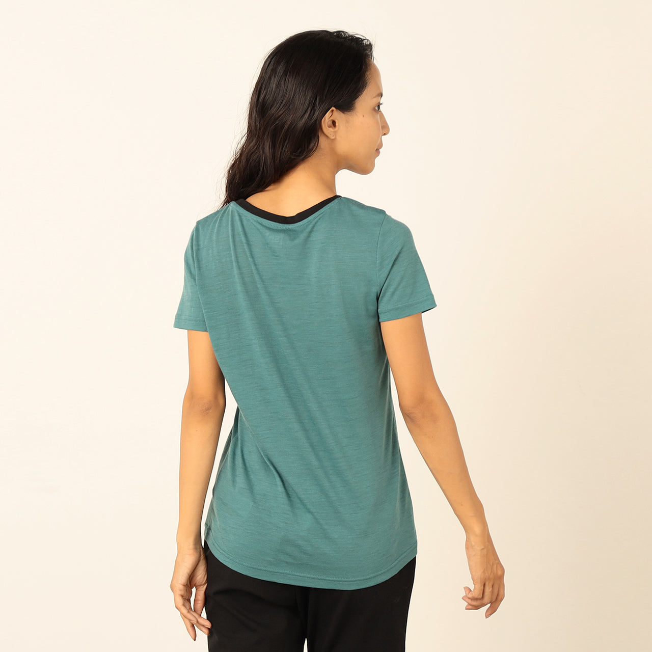 W THE ESSENTIAL LOGO TEE