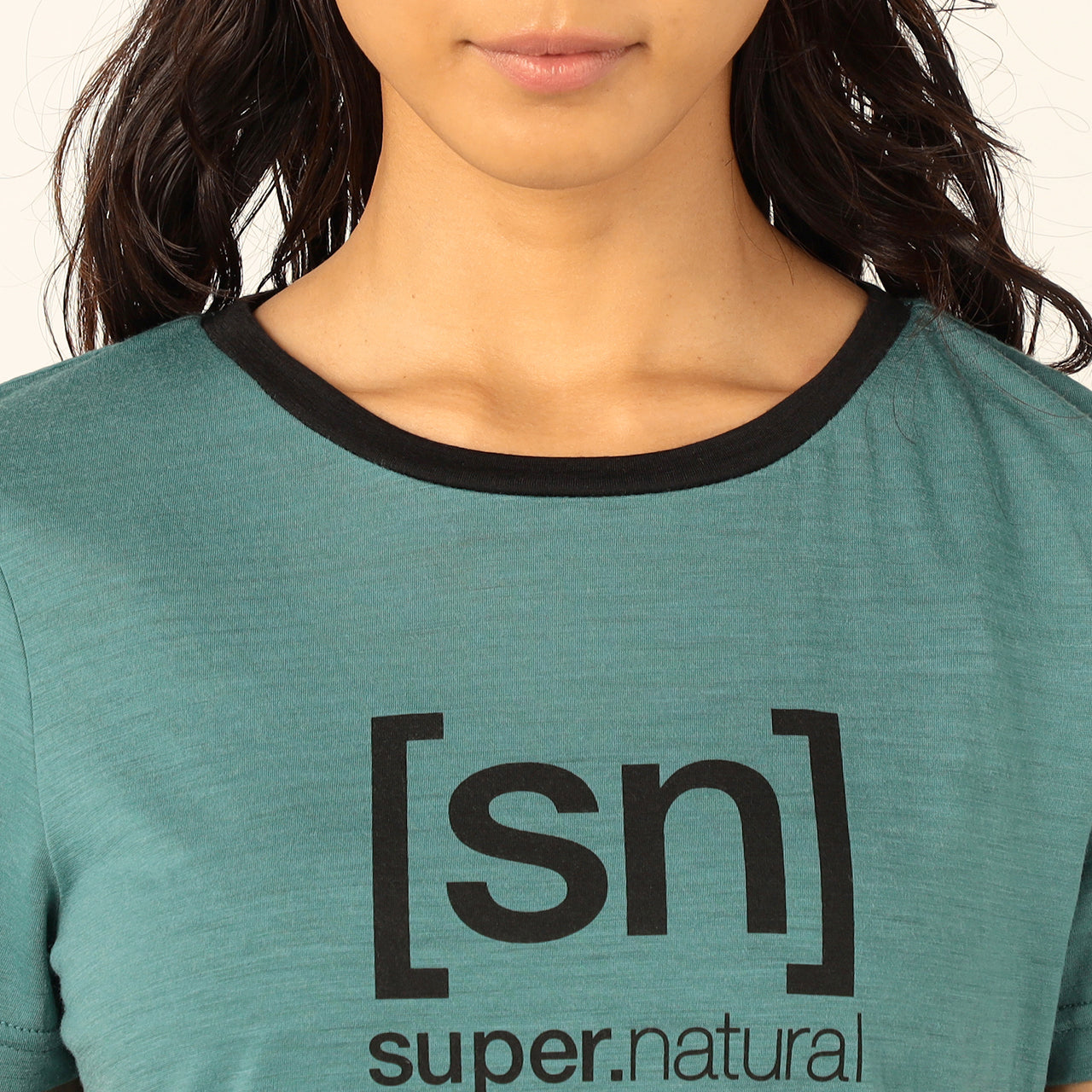 W THE ESSENTIAL LOGO TEE