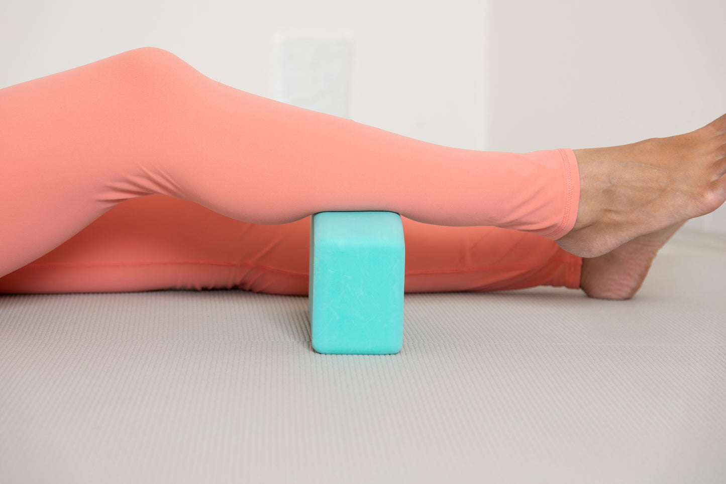 らくねるアーチヨガブロック 2個セット|ミント|ヨガ|ピラティス|シンプル|アーチ形|EVA|yogaworks(ヨガワークス)|LIFE TUNING DAYS(ライフチューニングデイズ)|