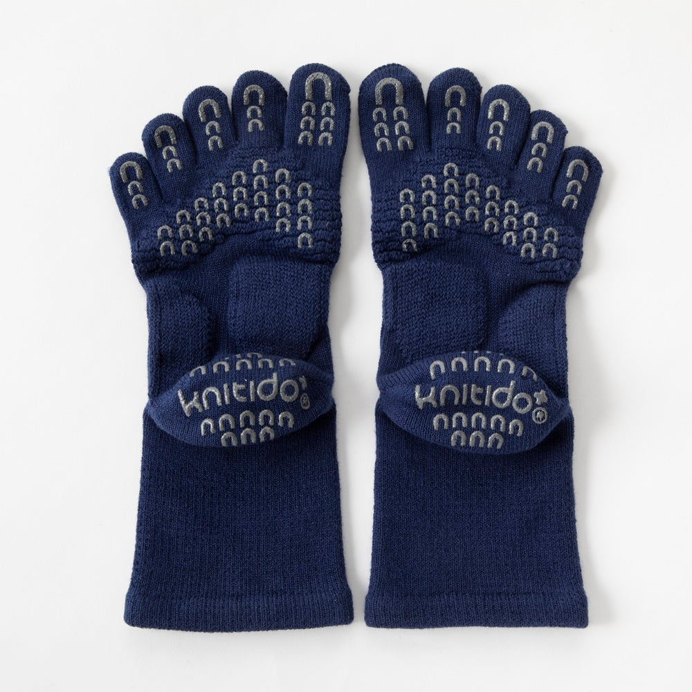 Foot arch COLOR ロークルー 5本指ソックス |ベーシック・エアークッション | 110525 | Foot arch | モノトーン| シンプル | ネイビー| メンズ| ヨガ | ピラティス | 靴下 | すべり止め | グリップ| 5本指 | knitido+(ニッティドプラス)|LIFE TUNING DAYS(ライフチューニングデイズ)|