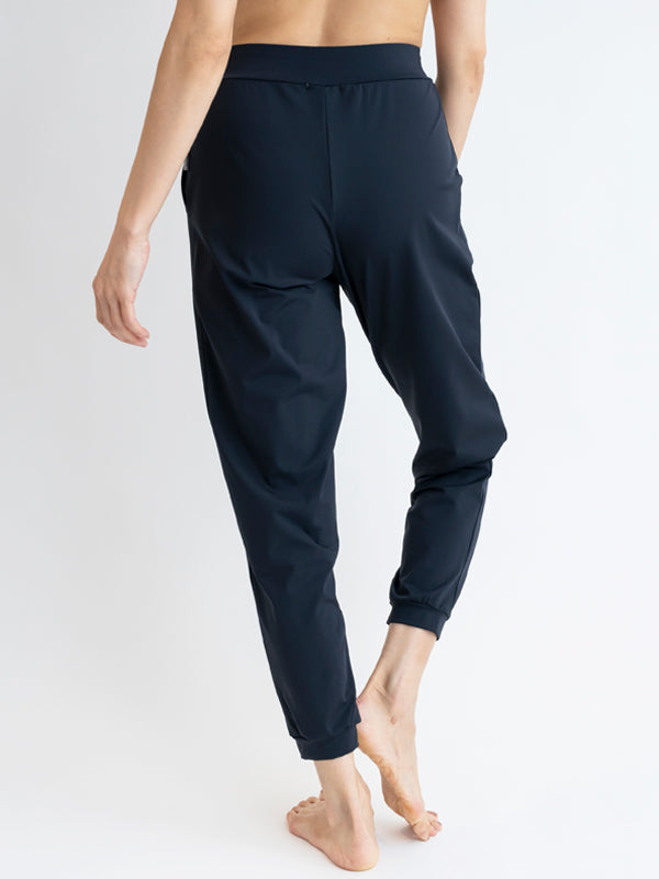 |ワンタックパンツ|パンツ|無地|ブラック|ヨガウェア|フィットネス|普段使い|Thetis Yoga Dress(テティスヨガドレス)|LIFE TUNING DAYS(ライフチューニングデイズ)|