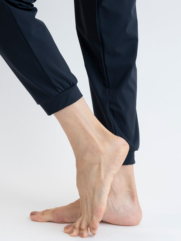 |ワンタックパンツ|パンツ|無地|ブラック|ヨガウェア|フィットネス|普段使い|Thetis Yoga Dress(テティスヨガドレス)|LIFE TUNING DAYS(ライフチューニングデイズ)|