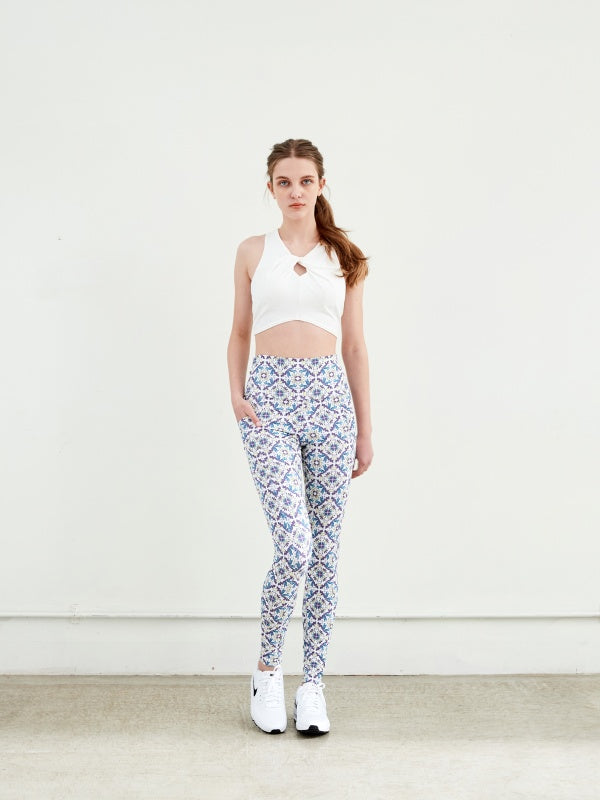 ツイストブラトップ