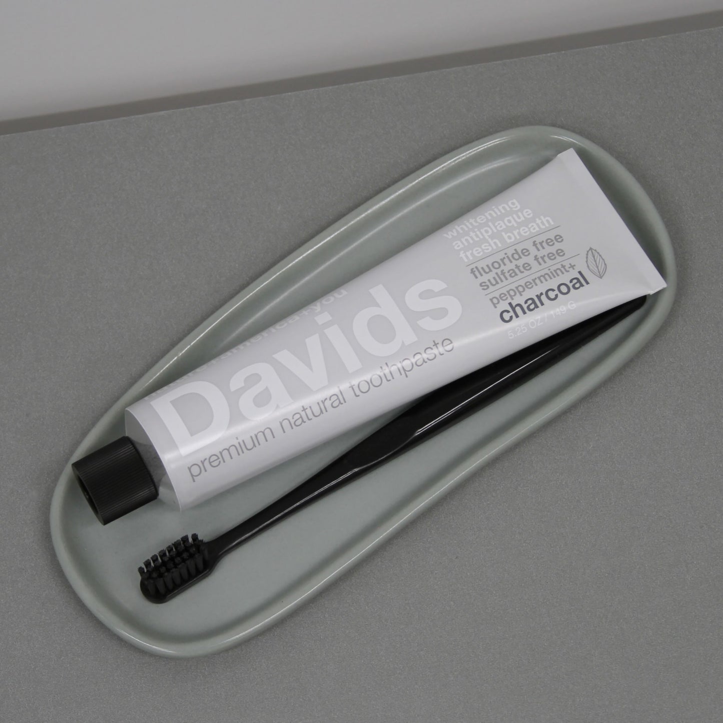 【オーラルケア】Davids ホワイトニングトゥースペースト(チャコール)