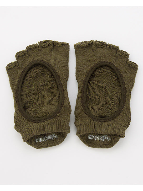 Foot arch COLOR カバー指無し 5本指ソックス|ベーシック・エアークッション| 110054 | 無地 | シンプル |カラフル | レディース| オリーブ | ヨガ | ピラティス | 靴下 | すべり止め | 5本指 | knitido+(ニッティドプラス)|LIFE TUNING DAYS(ライフチューニングデイズ)|