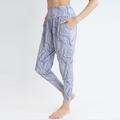 リボンパンツ｜162P68｜ライラック｜細見え｜ヨガ｜ピラティス｜オリジナルプリント｜テーパード｜Thetis Yoga Dress（テティスヨガドレス）｜LIFE TUNING DAYS（ライフチューニングデイズ）