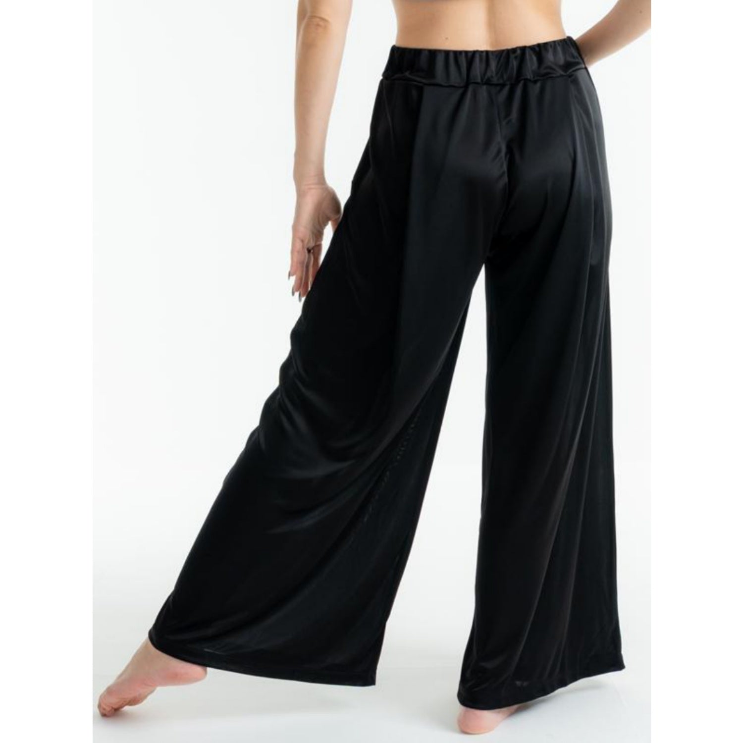 ブライトワイドパンツ｜ブラック｜ダンスウェア｜ヨガウェア｜ジャズダンス｜シア―パンツ｜光沢｜thea DANCE & RADIANCE（テアダンスアンドラディアンス）｜LIFE TUNING DAYS（ライフチューニングデイズ）｜