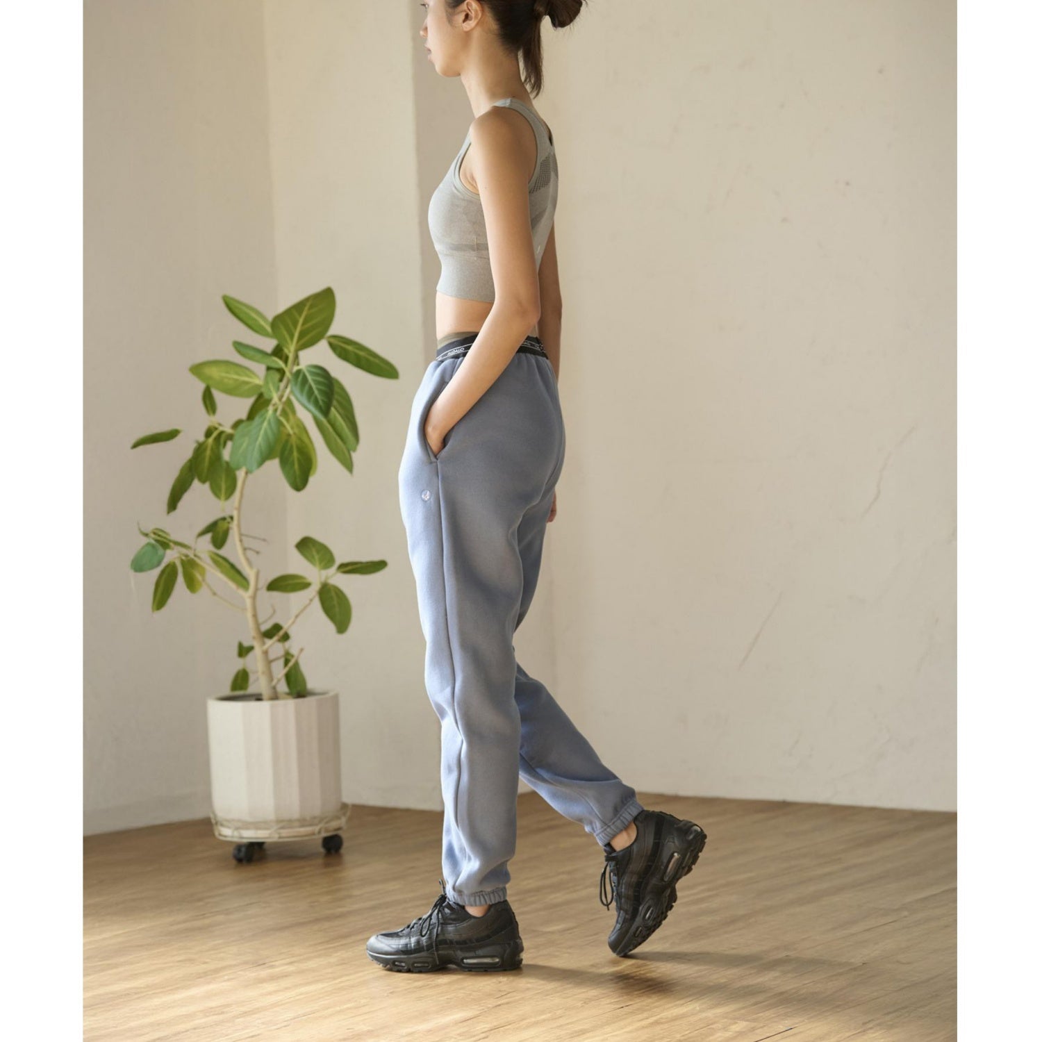 裏起毛ジョガーパンツ｜タウンウェア｜ジャージ｜スウェット｜おしゃれ｜かわいい｜セージ｜ALOALO（アロアロ）｜LIFE TUNING DAYS（ライフチューニングデイズ）