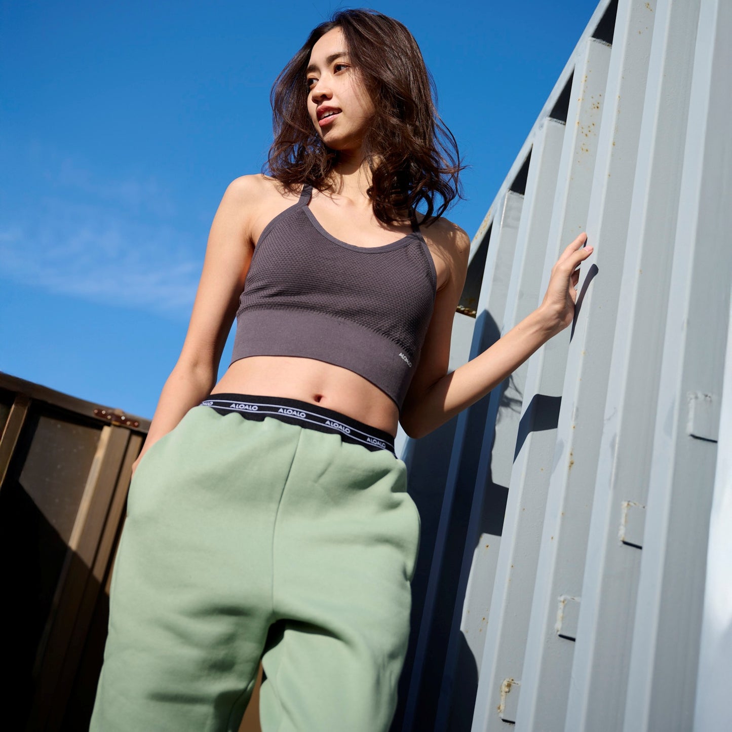 裏起毛ジョガーパンツ｜タウンウェア｜ジャージ｜スウェット｜おしゃれ｜かわいい｜セージ｜ALOALO（アロアロ）｜LIFE TUNING DAYS（ライフチューニングデイズ）