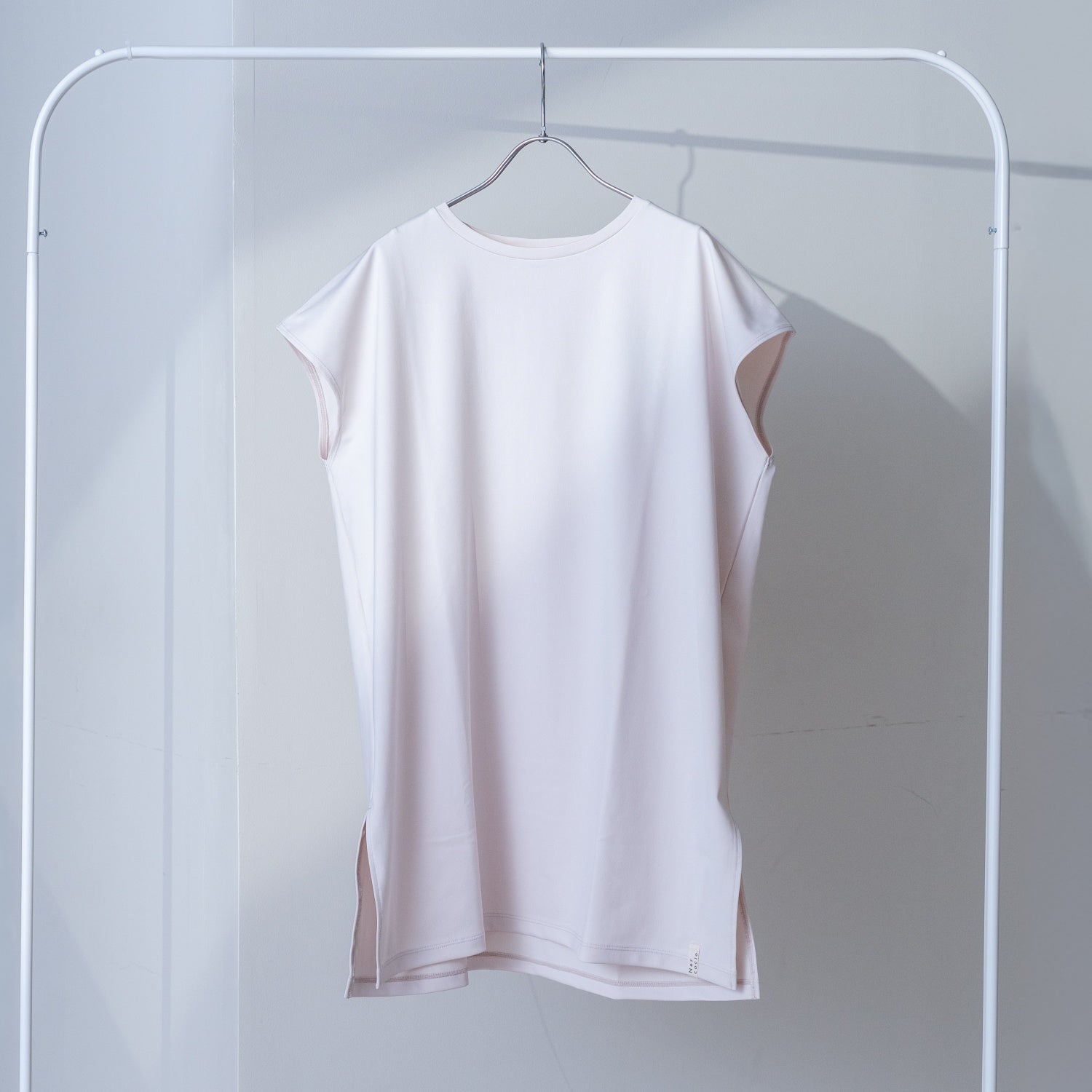 フレンチスリーブTシャツ｜N225Z103｜アイボリー｜Tシャツ｜リサイクルポリウレタン｜生分解性ポリエステル｜ヨガトップ｜環境にやさしい｜Nercocia.(ネルコッチャ)｜LIFE TUNING DAYS（ライフチューニングデイズ）｜