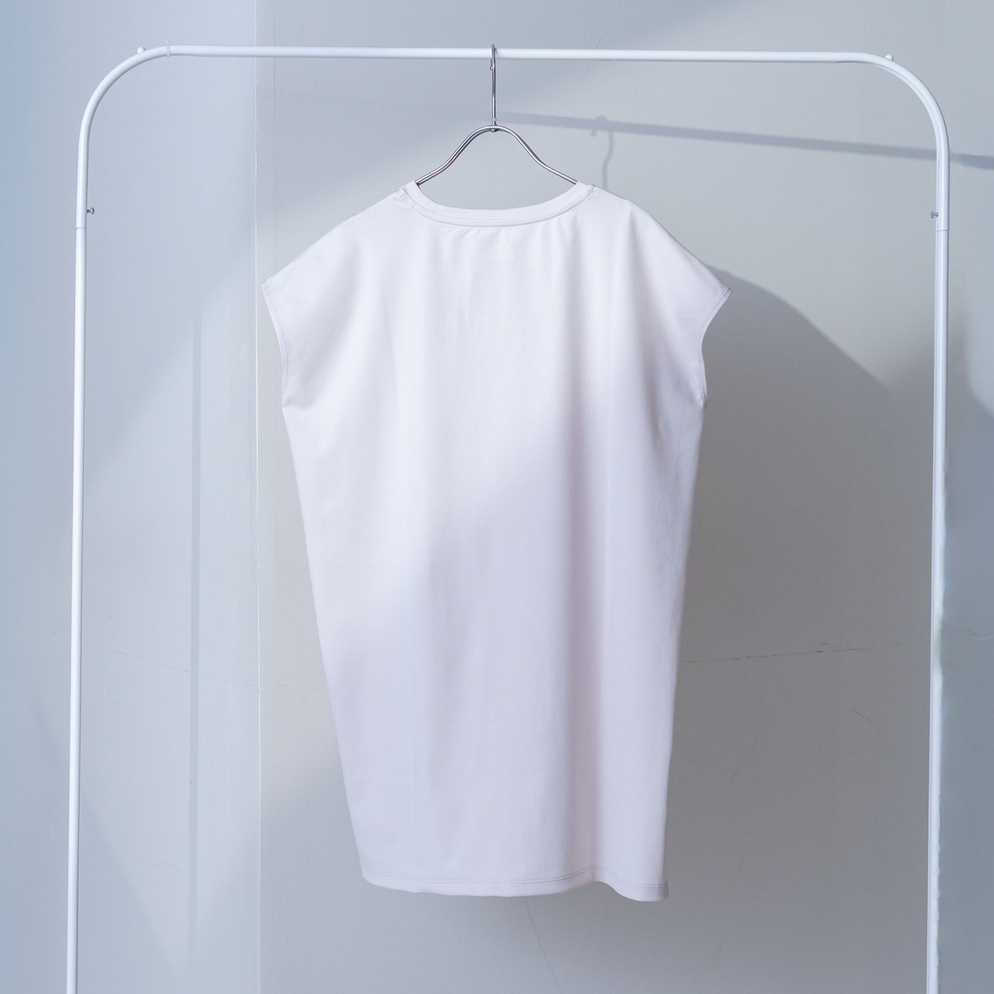 フレンチスリーブTシャツ｜N225Z103｜アイボリー｜Tシャツ｜リサイクルポリウレタン｜生分解性ポリエステル｜ヨガトップ｜環境にやさしい｜Nercocia.(ネルコッチャ)｜LIFE TUNING DAYS（ライフチューニングデイズ）｜