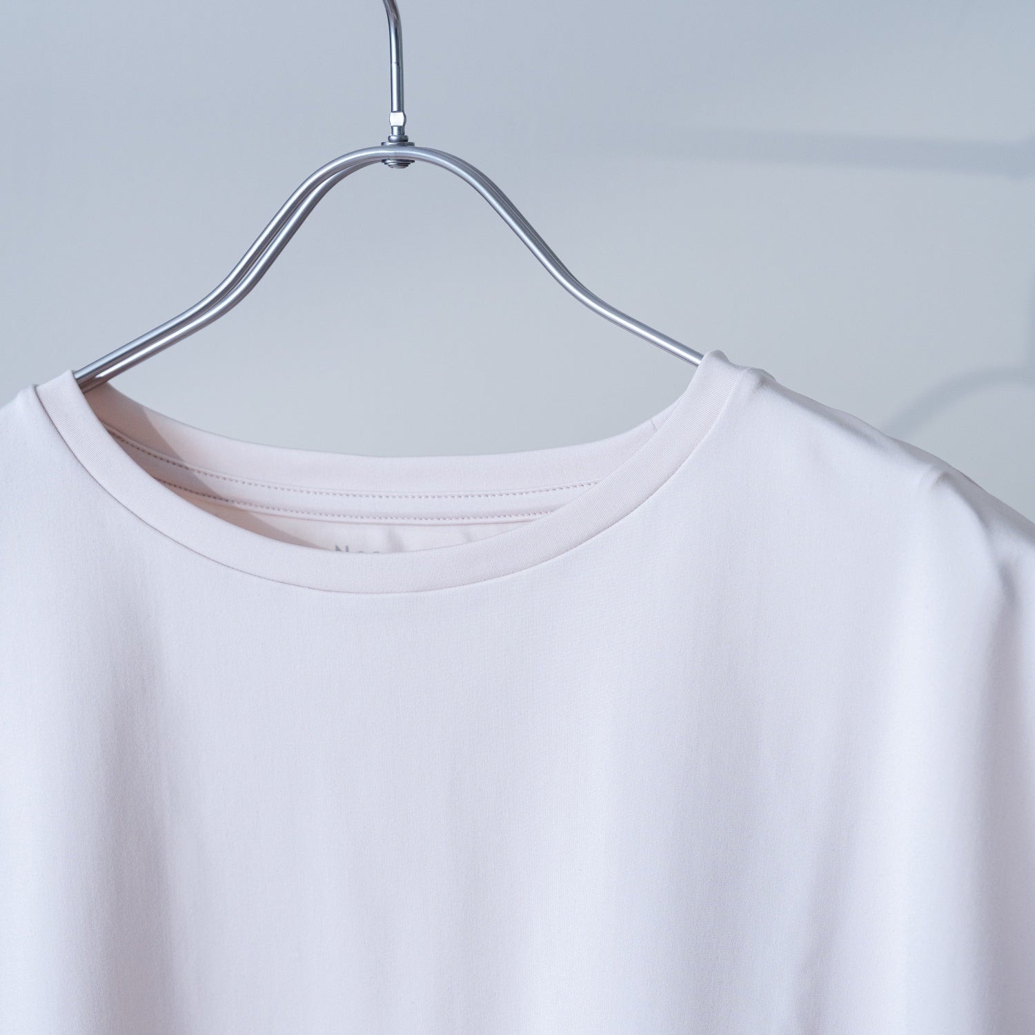 フレンチスリーブTシャツ｜N225Z103｜アイボリー｜Tシャツ｜リサイクルポリウレタン｜生分解性ポリエステル｜ヨガトップ｜環境にやさしい｜Nercocia.(ネルコッチャ)｜LIFE TUNING DAYS（ライフチューニングデイズ）｜