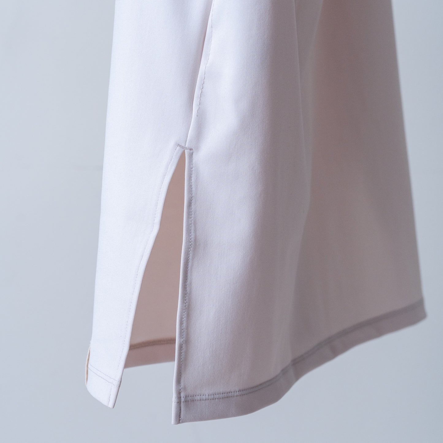 フレンチスリーブTシャツ｜N225Z103｜アイボリー｜Tシャツ｜リサイクルポリウレタン｜生分解性ポリエステル｜ヨガトップ｜環境にやさしい｜Nercocia.(ネルコッチャ)｜LIFE TUNING DAYS（ライフチューニングデイズ）｜