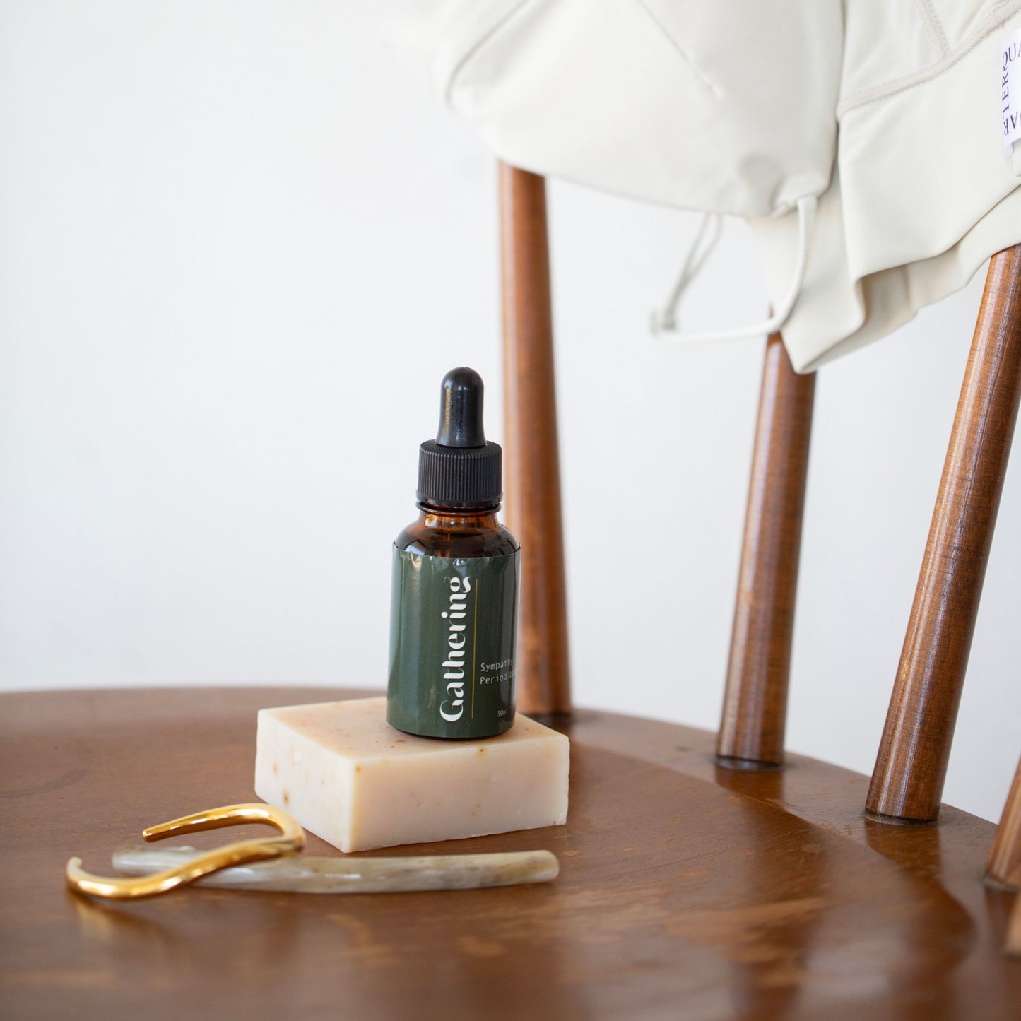 ボディオイルSympathy|月桃 |生姜 | マッサージオイル |ゆらぎ期 | 女性向け  | セルフケア |  Gathering(ギャザリング）｜LIFE TUNING DAYS（ライフチューニングデイズ）