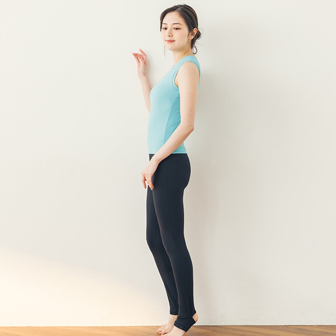 カップ付トップス｜t420｜ライトブルー｜タンクトップ｜スポーツウェア｜ヨガウェア｜ヨガ｜ピラティス｜Lee.che (リーチェ) ｜LIFE TUNING DAYS（ライフチューニングデイズ）｜
