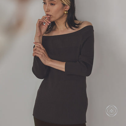 白百合（しらゆり）リブニットトップス