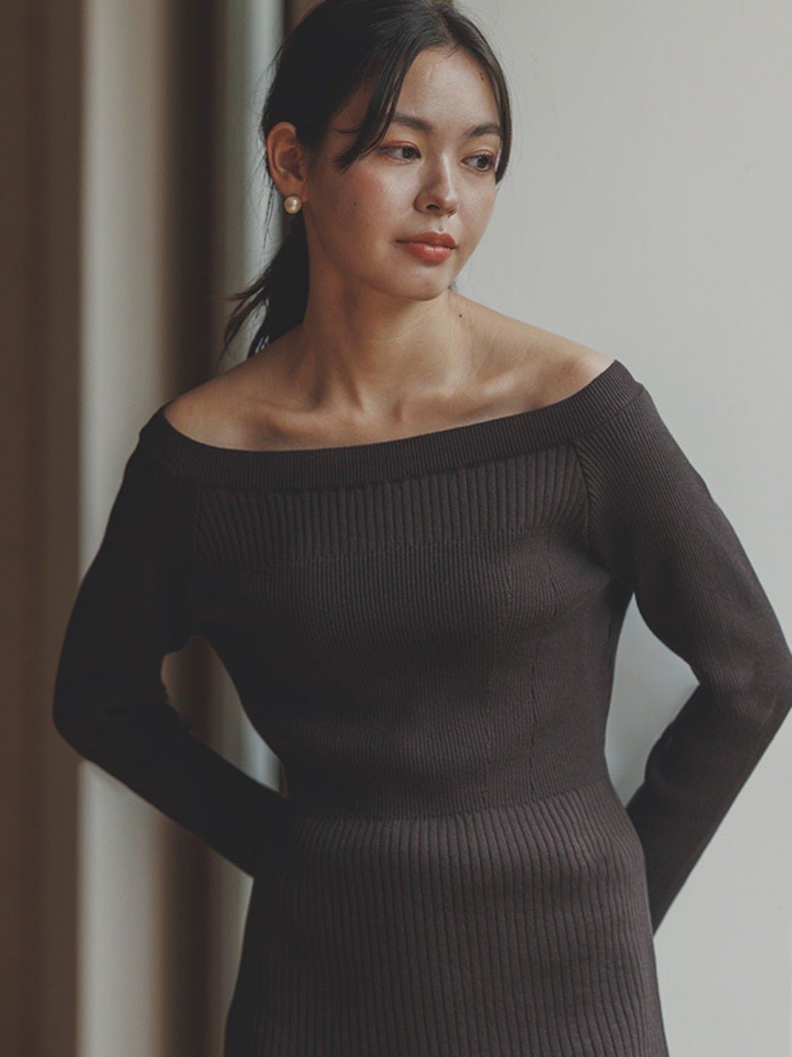 白百合（しらゆり）リブニットトップス