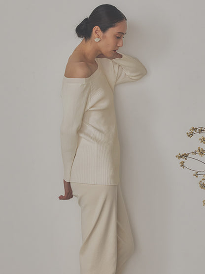 白百合（しらゆり）リブニットトップス