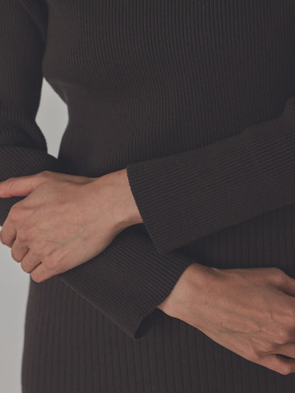 白百合（しらゆり）リブニットトップス