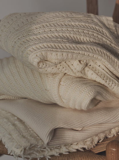 白百合（しらゆり）リブニットトップス