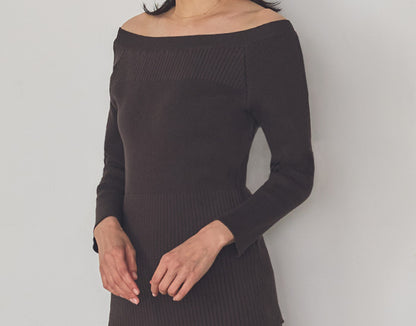 白百合（しらゆり）リブニットトップス