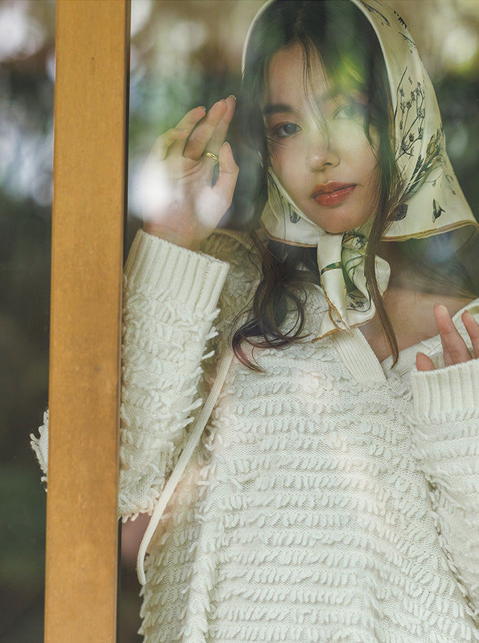 白椿（しらつばき） ジャガード編みニットプルオーバー