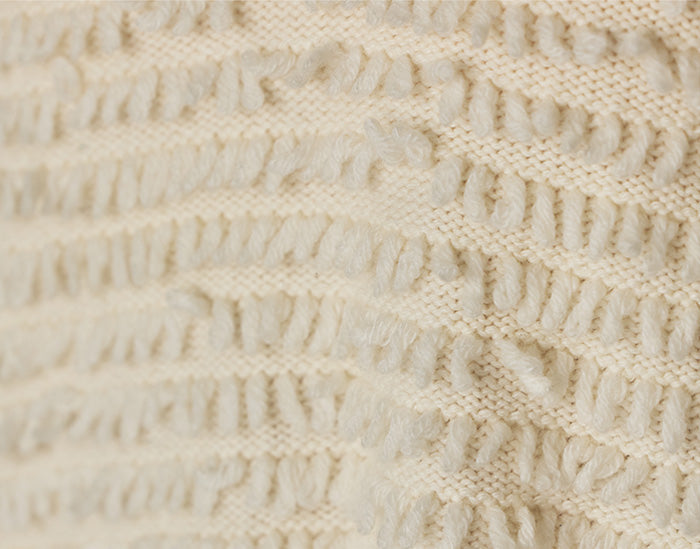 白椿（しらつばき） ジャガード編みニットプルオーバー