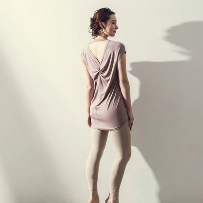 ロング丈トップスleeche023｜モカベージュ｜Tシャツ｜トップス｜チュニック｜ヨガ｜フィットネス｜おしゃれ｜Lee.che (リーチェ) ｜LIFE TUNING DAYS（ライフチューニングデイズ）｜