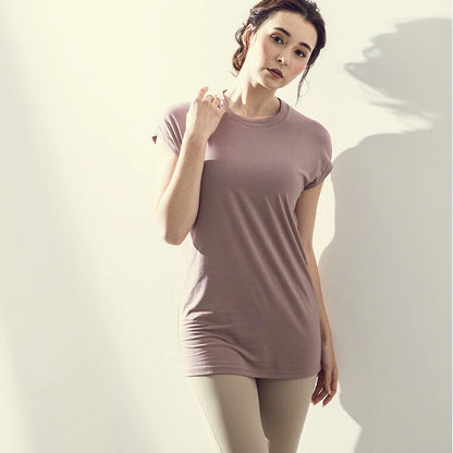 ロング丈トップスleeche023｜モカベージュ｜Tシャツ｜トップス｜チュニック｜ヨガ｜フィットネス｜おしゃれ｜Lee.che (リーチェ) ｜LIFE TUNING DAYS（ライフチューニングデイズ）｜