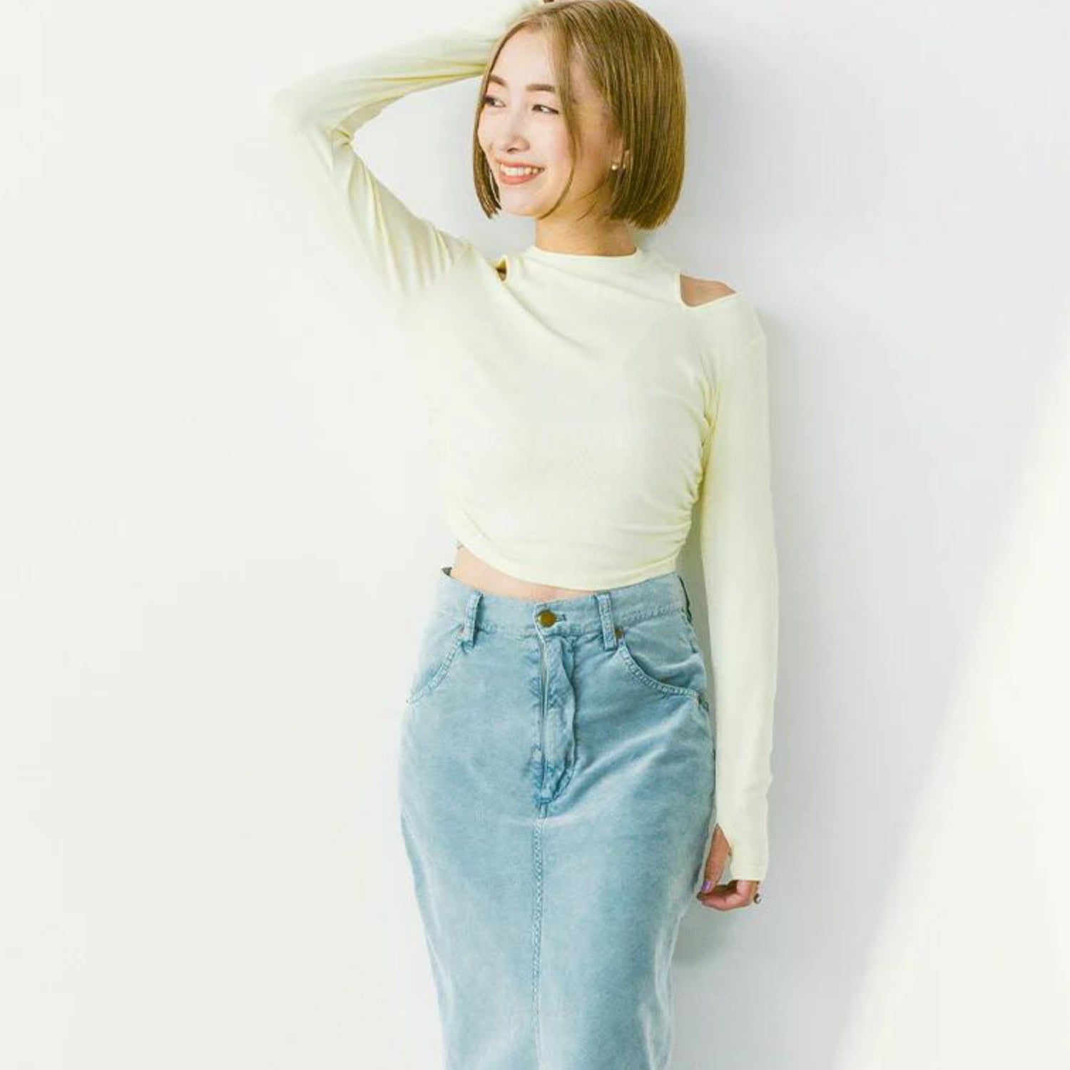 長袖トップス leeche031｜ハッピーイエロー｜ショート丈｜リブ｜小山ゆか｜オープンショルダー｜無地｜ヨガ｜おしゃれ｜Lee.che (リーチェ) ｜LIFE TUNING DAYS（ライフチューニングデイズ）｜