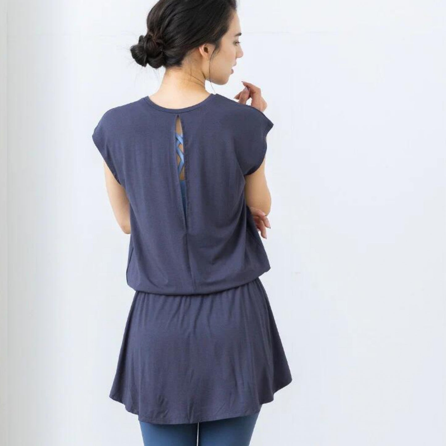 トップス leeche051｜ブルーグレー｜ペプラム｜フレア｜無地｜チュニック｜フレンチスリーブ｜ヨガ｜おしゃれ｜Lee.che (リーチェ) ｜LIFE TUNING DAYS（ライフチューニングデイズ）｜