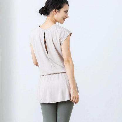 トップス leeche051｜ライトベージュ｜ペプラム｜フレア｜無地｜チュニック｜フレンチスリーブ｜ヨガ｜おしゃれ｜Lee.che (リーチェ) ｜LIFE TUNING DAYS（ライフチューニングデイズ）｜