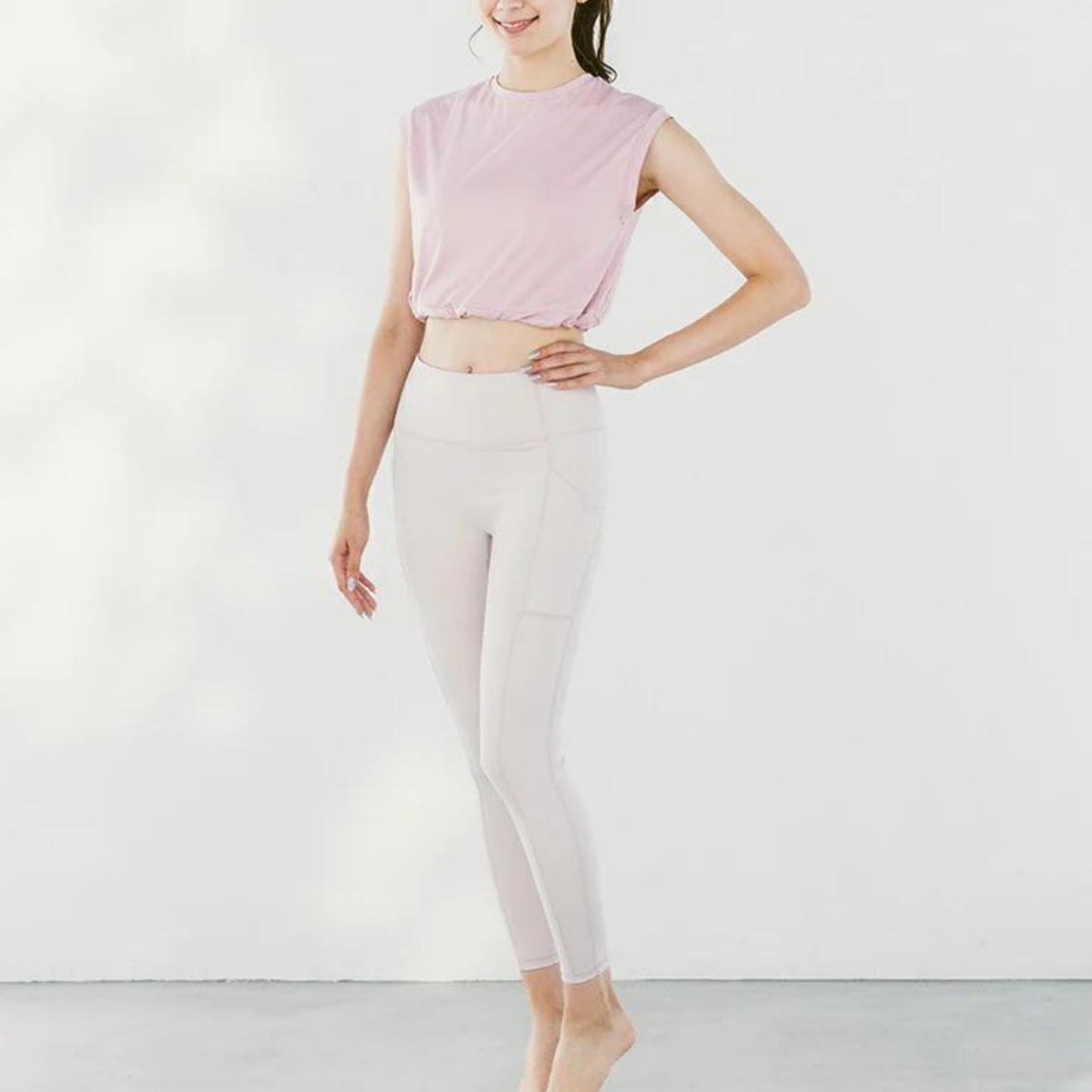 ショート丈トップスleeche076｜ピンク｜フレンチスリーブ｜レーヨン｜無地｜Tシャツ｜タンクトップ｜シンプル｜ヨガ｜おしゃれ｜Lee.che (リーチェ) ｜LIFE TUNING DAYS（ライフチューニングデイズ）｜