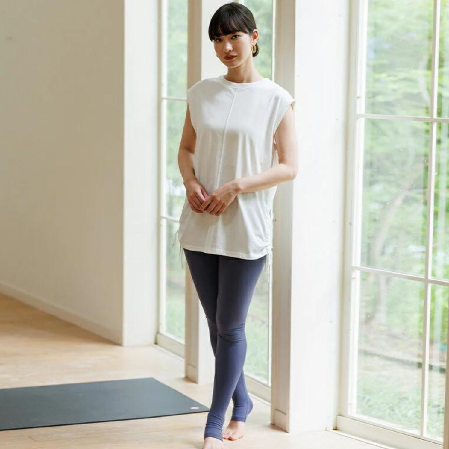 トップスsd005｜オフホワイト｜ノースリーブ｜チュニック丈｜体型カバー｜透けない｜タンクトップ｜Lee.che (リーチェ) ｜LIFE TUNING DAYS（ライフチューニングデイズ）｜