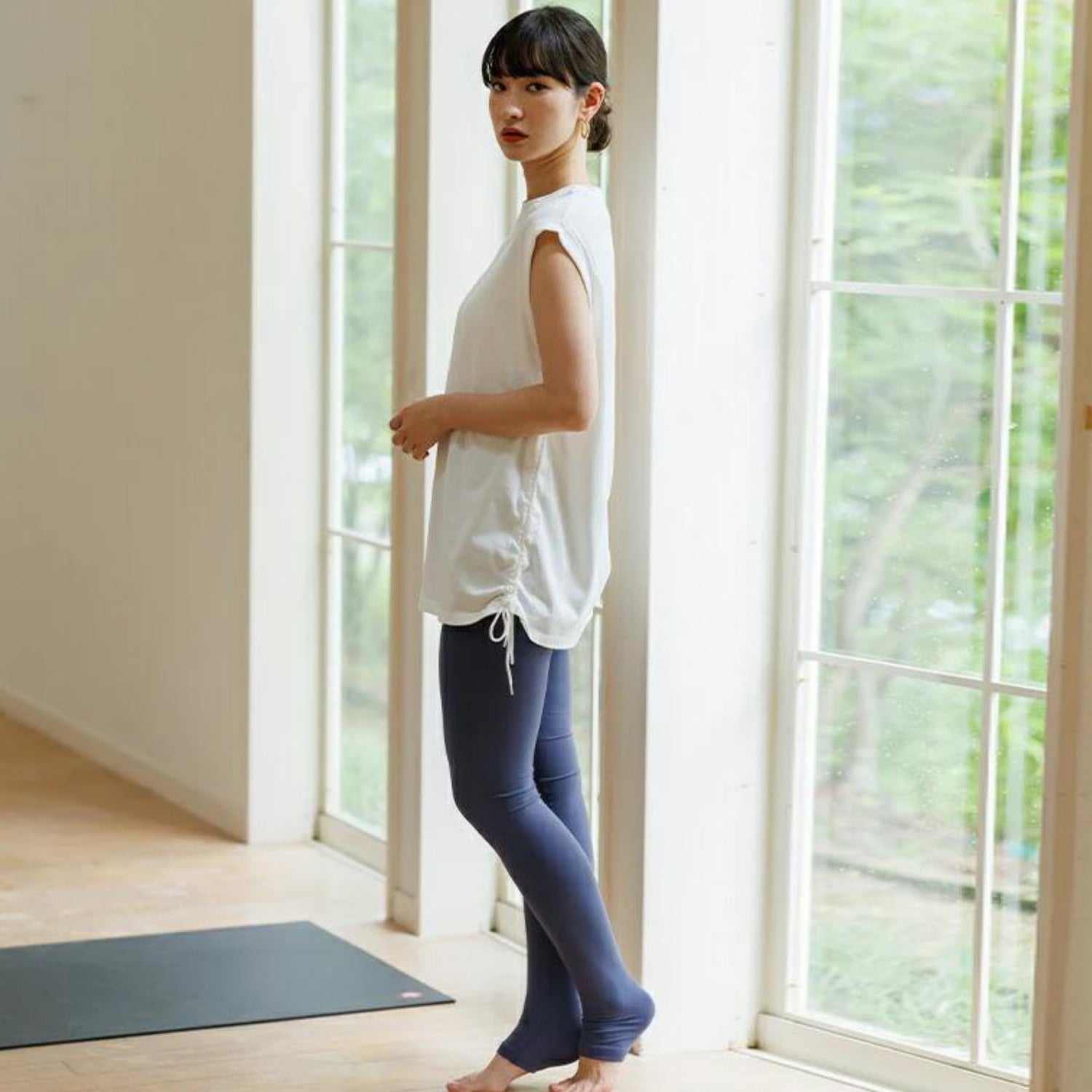 トップスsd005｜オフホワイト｜ノースリーブ｜チュニック丈｜体型カバー｜透けない｜タンクトップ｜Lee.che (リーチェ) ｜LIFE TUNING DAYS（ライフチューニングデイズ）｜