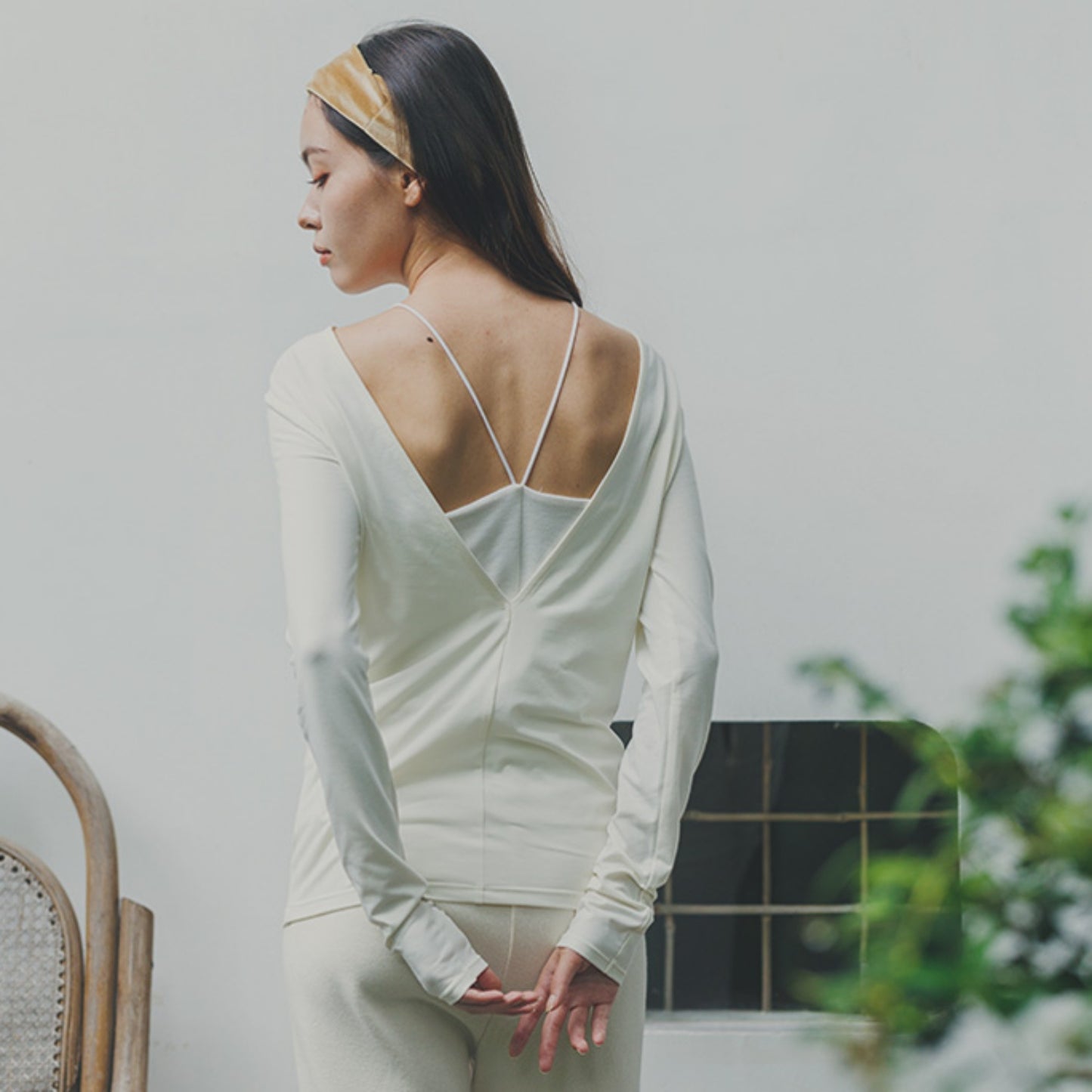 風蘭（ふうらん） Vネック長袖カットソー