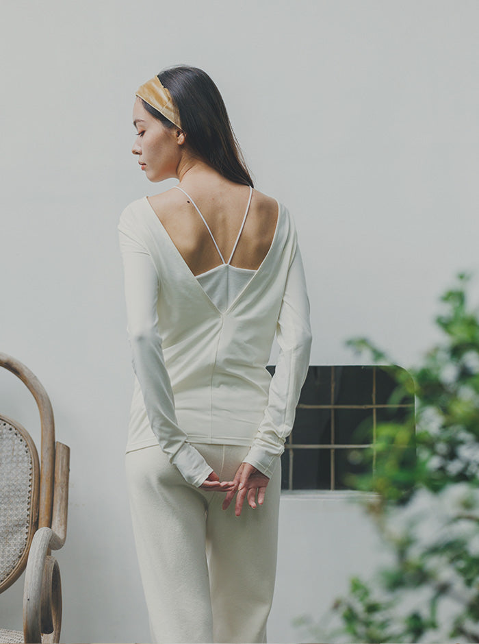 風蘭（ふうらん） Vネック長袖カットソー