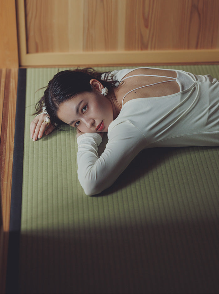 風蘭（ふうらん） Vネック長袖カットソー