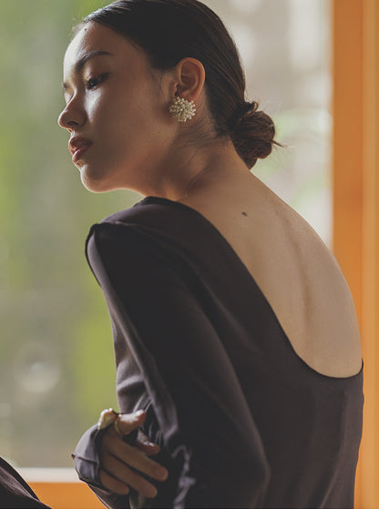 月影（つきかげ） バックオープン ロングスリーブトップス