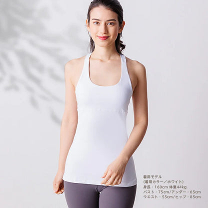 カップ付きトップスt042｜ホワイト｜トップス｜ロング丈｜ヨガ｜フィットネス｜シンプル｜おしゃれ｜Lee.che (リーチェ) ｜LIFE TUNING DAYS（ライフチューニングデイズ）｜