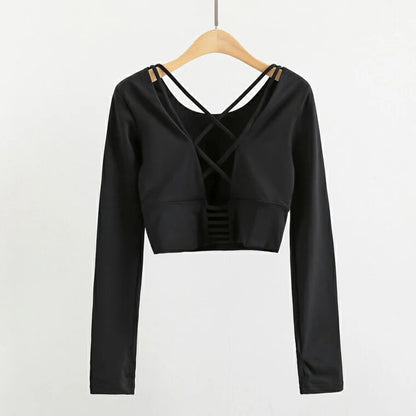 長袖カップ付きトップス t014｜スポーツウェア｜ヨガウェア｜ピラティス｜おしゃれ｜無地｜長袖｜肌見せ｜ブラック｜Lee.che (リーチェ) ｜LIFE TUNING DAYS（ライフチューニングデイズ）｜