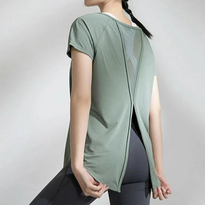 半袖トップス t153｜カーキ｜フレンチスリーブ｜異素材｜無地｜Tシャツ｜シンプル｜ヨガ｜おしゃれ｜Lee.che (リーチェ) ｜LIFE TUNING DAYS（ライフチューニングデイズ）｜