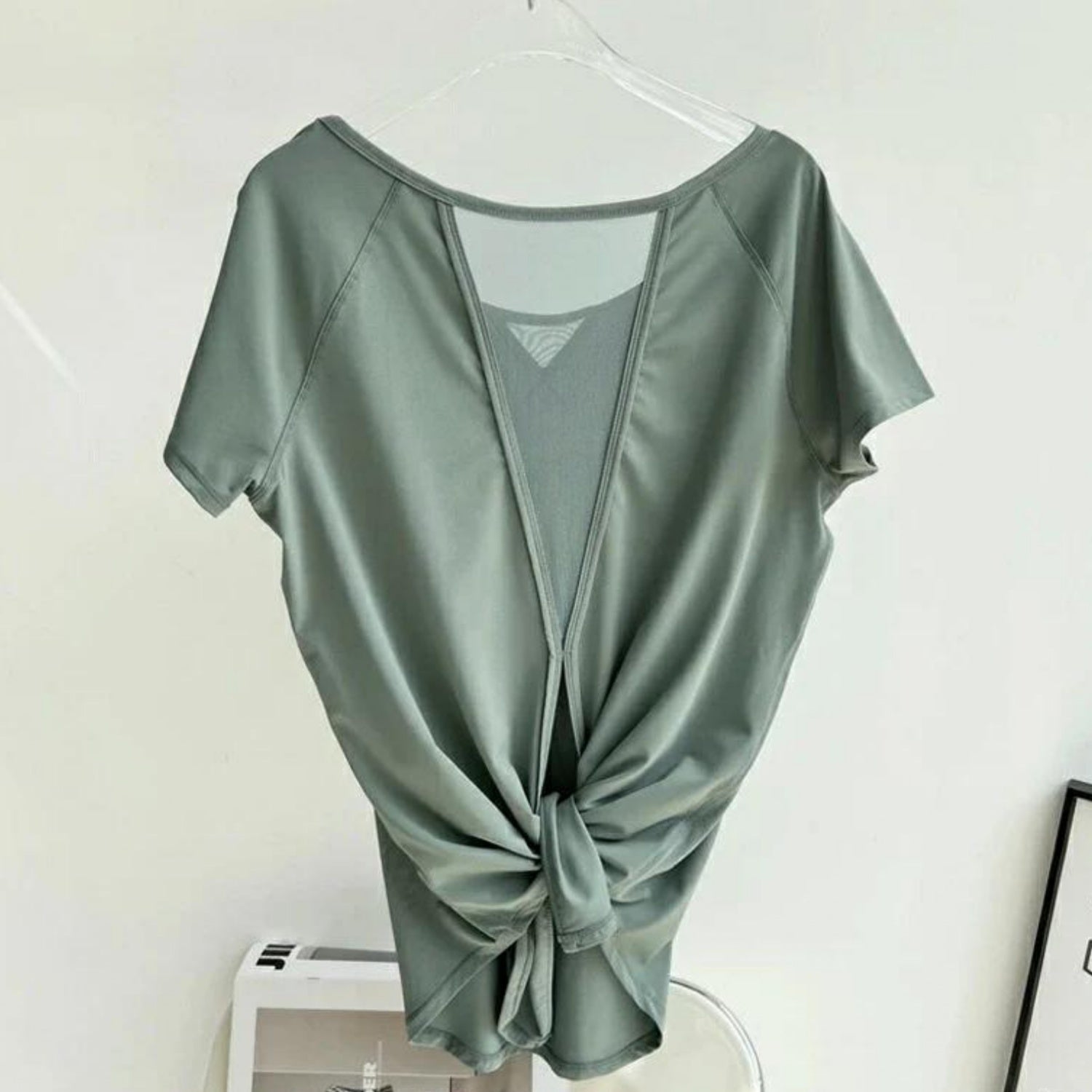 半袖トップス t153｜カーキ｜フレンチスリーブ｜異素材｜無地｜Tシャツ｜シンプル｜ヨガ｜おしゃれ｜Lee.che (リーチェ) ｜LIFE TUNING DAYS（ライフチューニングデイズ）｜