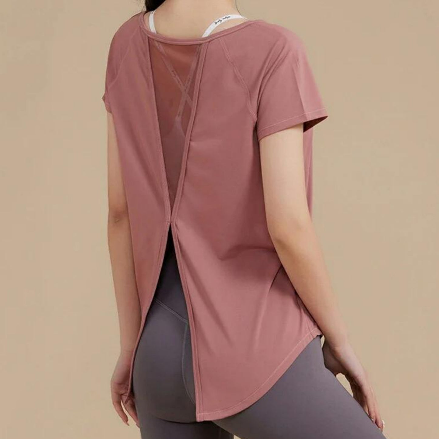 半袖トップス t153｜くすみレッド｜フレンチスリーブ｜異素材｜無地｜Tシャツ｜シンプル｜ヨガ｜おしゃれ｜Lee.che (リーチェ) ｜LIFE TUNING DAYS（ライフチューニングデイズ）｜