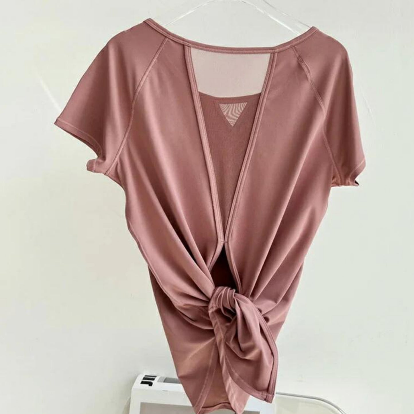 半袖トップス t153｜くすみレッド｜フレンチスリーブ｜異素材｜無地｜Tシャツ｜シンプル｜ヨガ｜おしゃれ｜Lee.che (リーチェ) ｜LIFE TUNING DAYS（ライフチューニングデイズ）｜