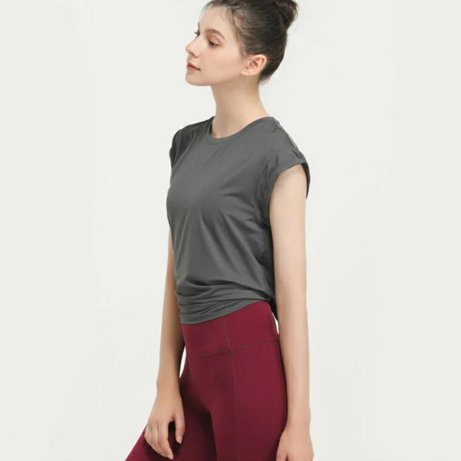 トップス t173｜ダークグレー｜フレンチスリーブ｜2way｜無地｜Tシャツ｜シンプル｜ヨガ｜おしゃれ｜Lee.che (リーチェ) ｜LIFE TUNING DAYS（ライフチューニングデイズ）｜